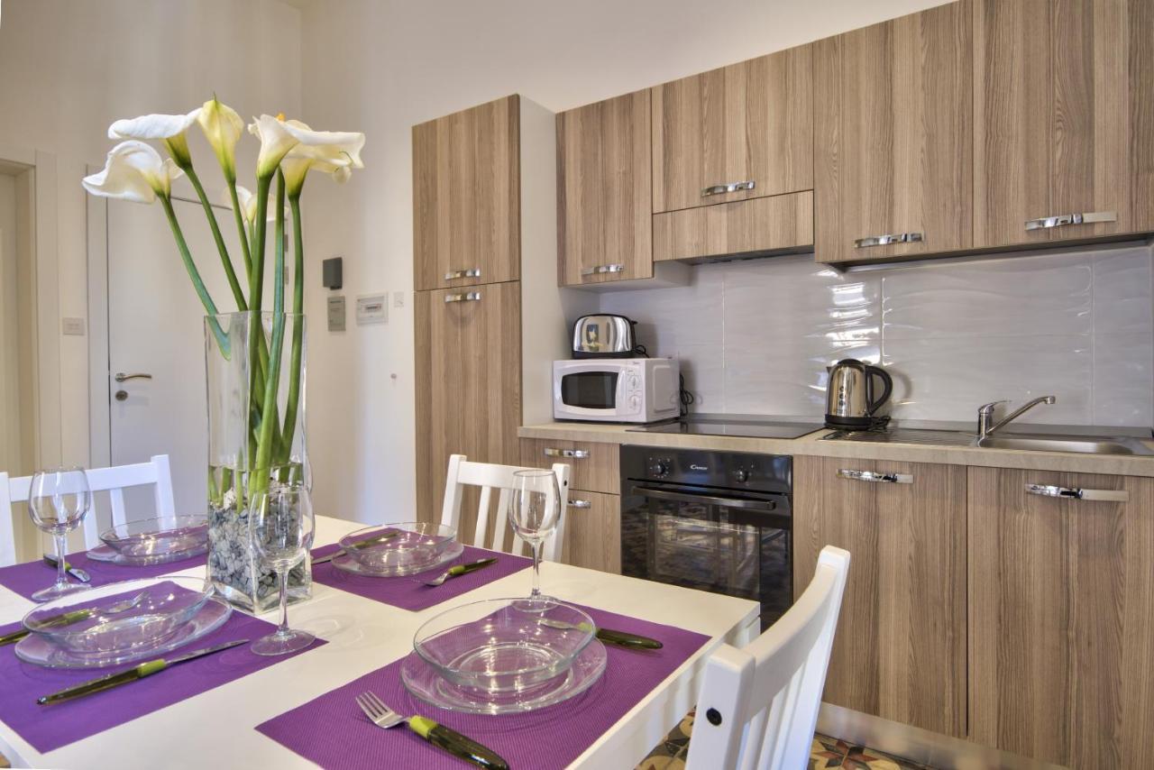 Borgo Apartments 1 & 2 Bedroom Self-Catering Units In Central La Valletta Esterno foto