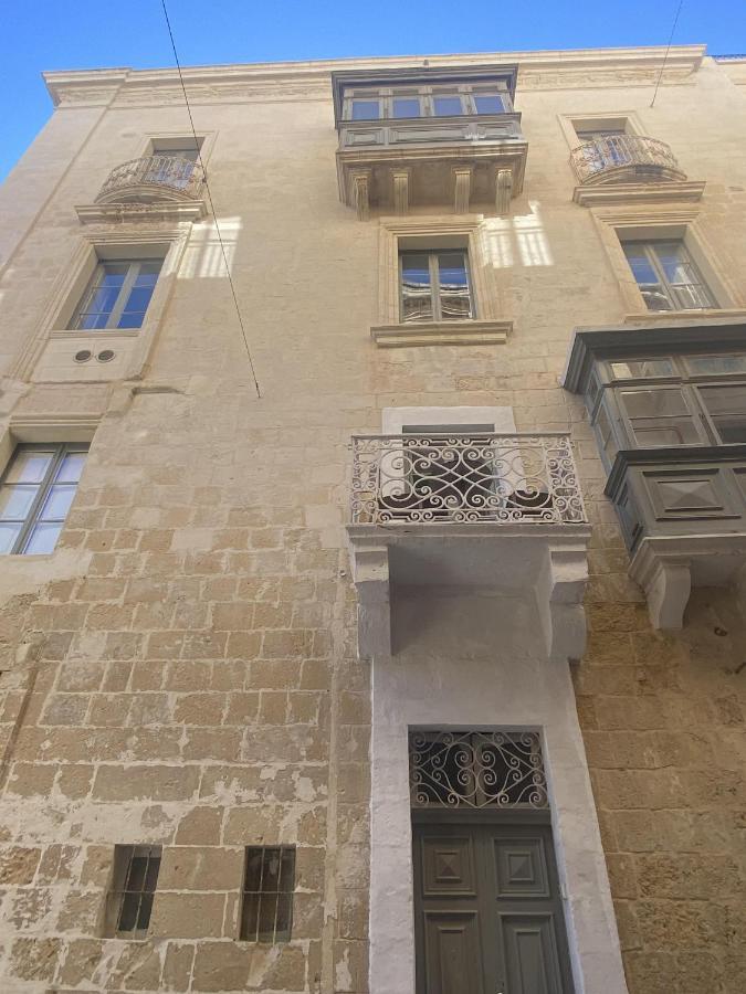 Borgo Apartments 1 & 2 Bedroom Self-Catering Units In Central La Valletta Esterno foto